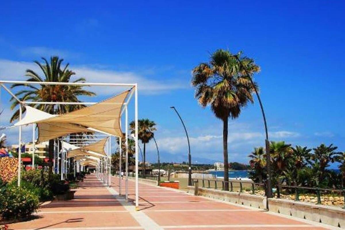 Espectacular Piso En Primera Linea De Playa เอสเตโปนา ภายนอก รูปภาพ